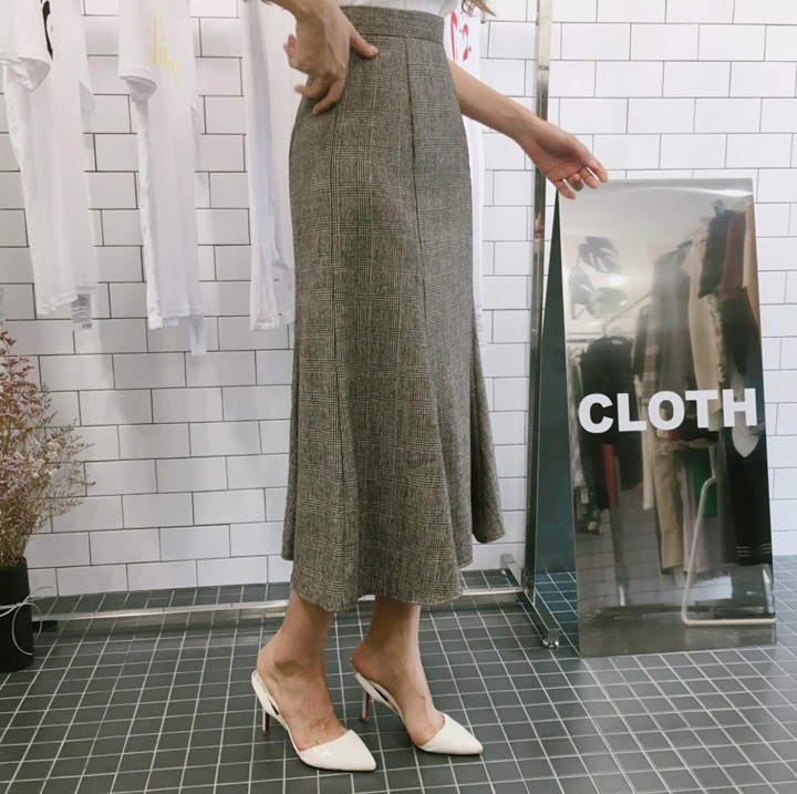 Mermaid check long skirt autumn skirt passenger of