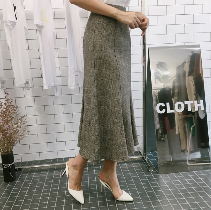 Mermaid check long skirt autumn skirt passenger of