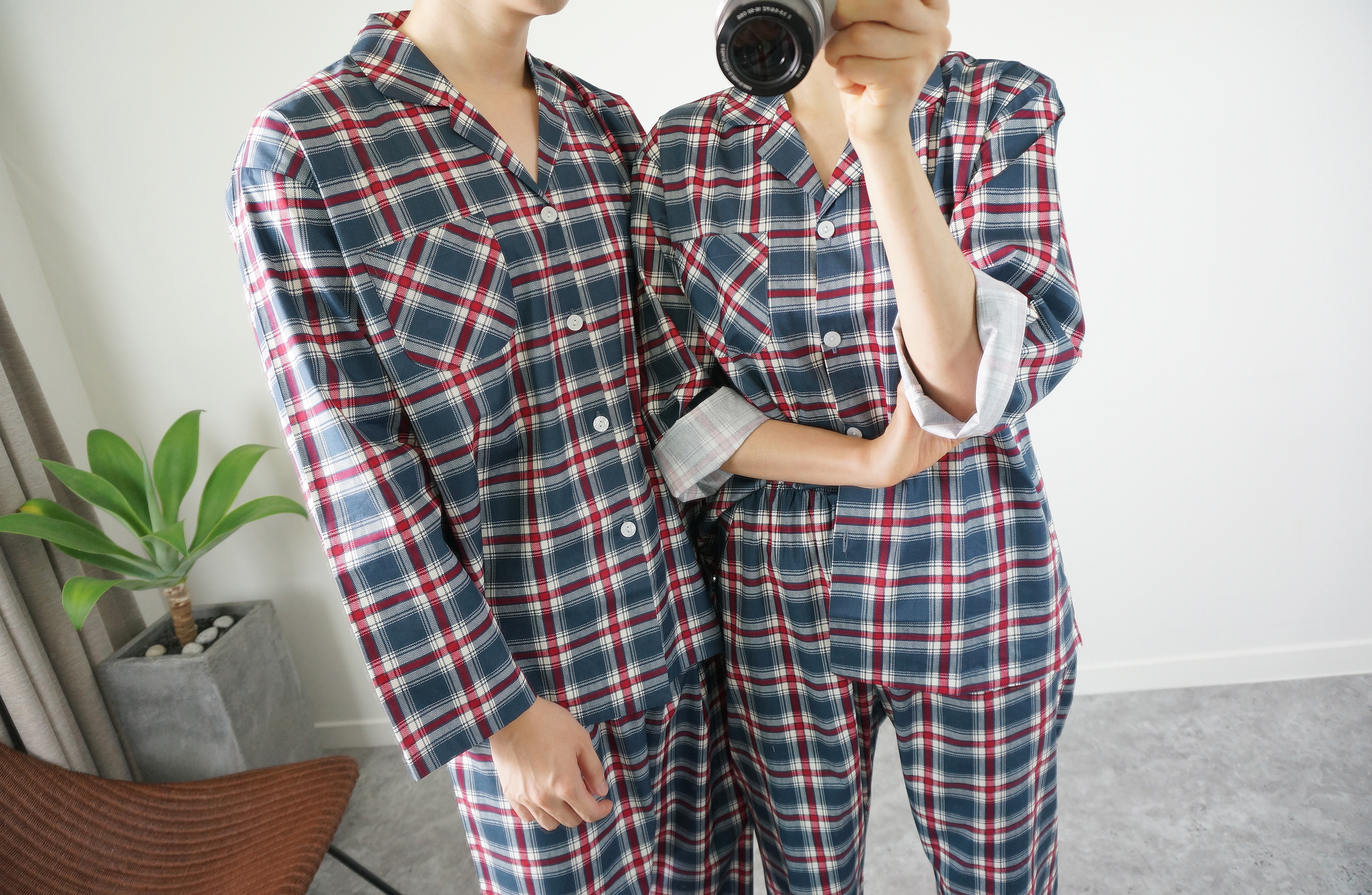 New Luxurious Couple Long Sleeved Check Pajamas Pa