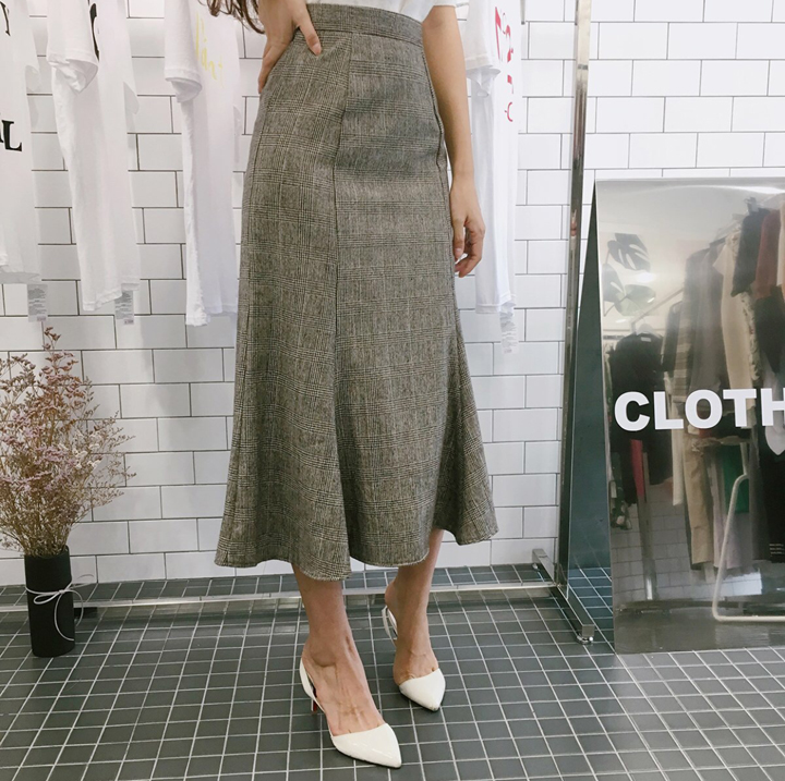 Mermaid check long skirt autumn skirt passenger of