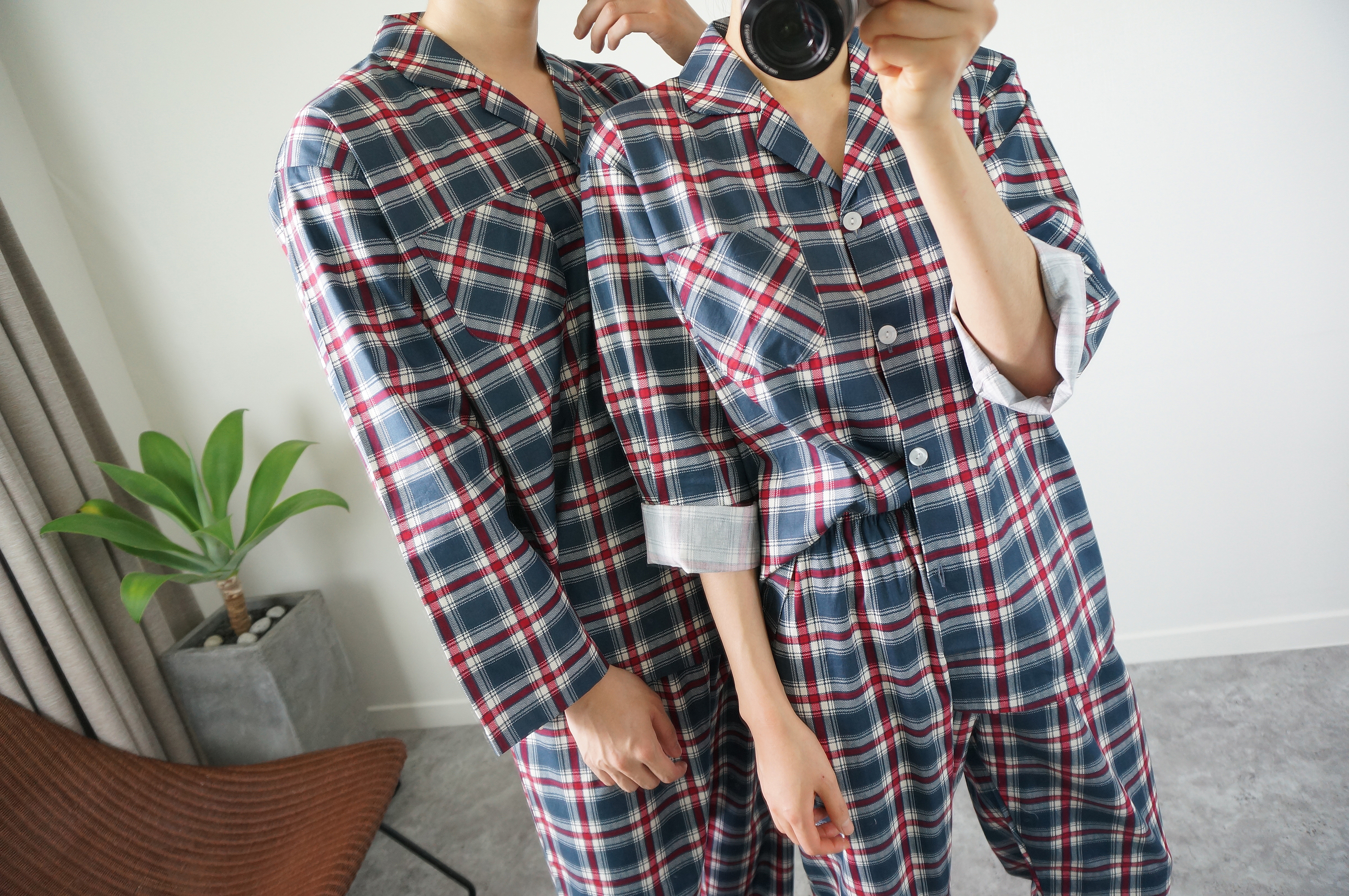 New Luxurious Couple Long Sleeved Check Pajamas Pa