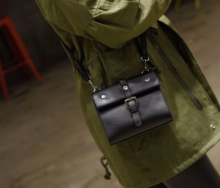 New mini cross-back woman female bag pretty pretty