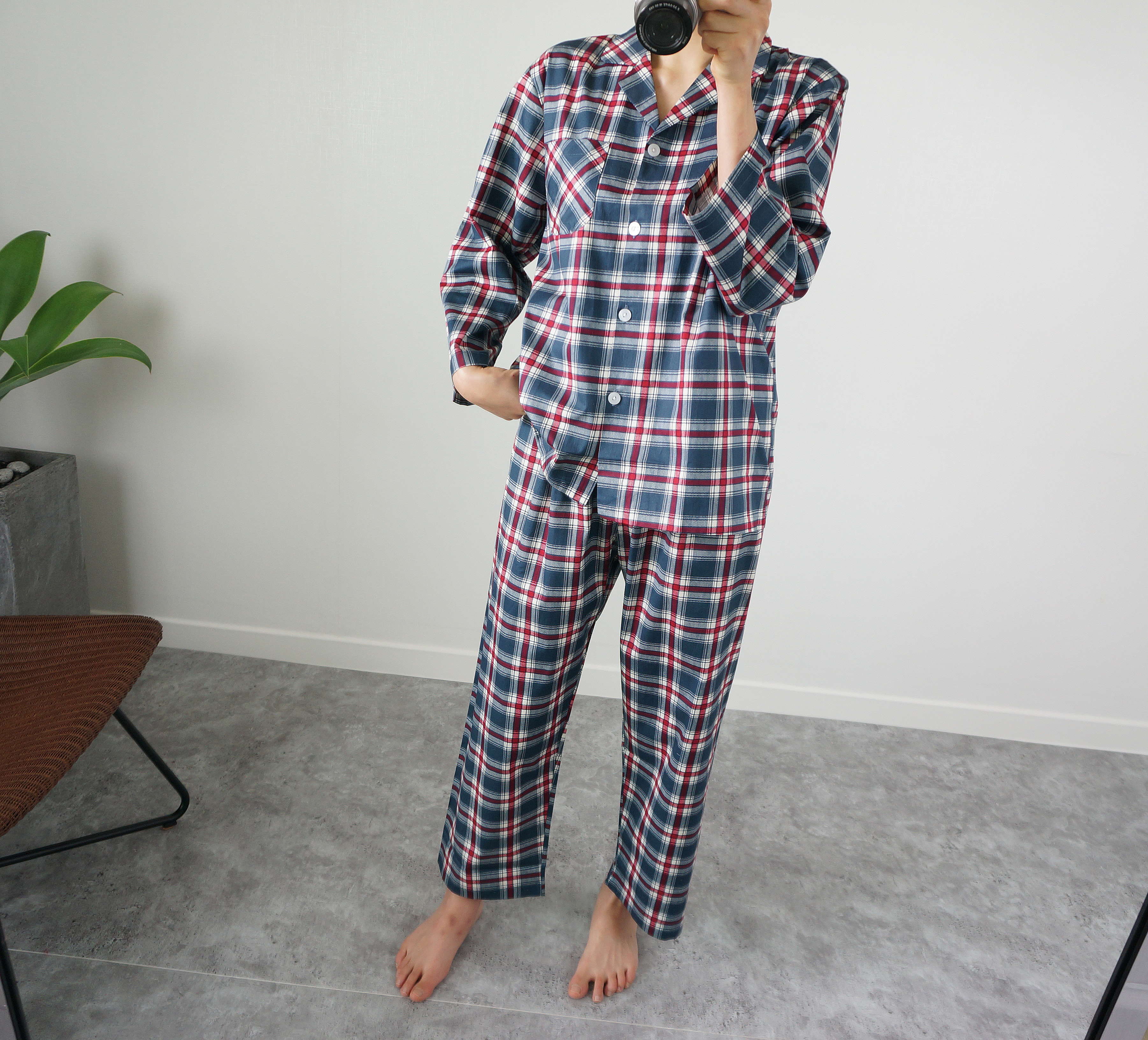 New Luxurious Couple Long Sleeved Check Pajamas Pa