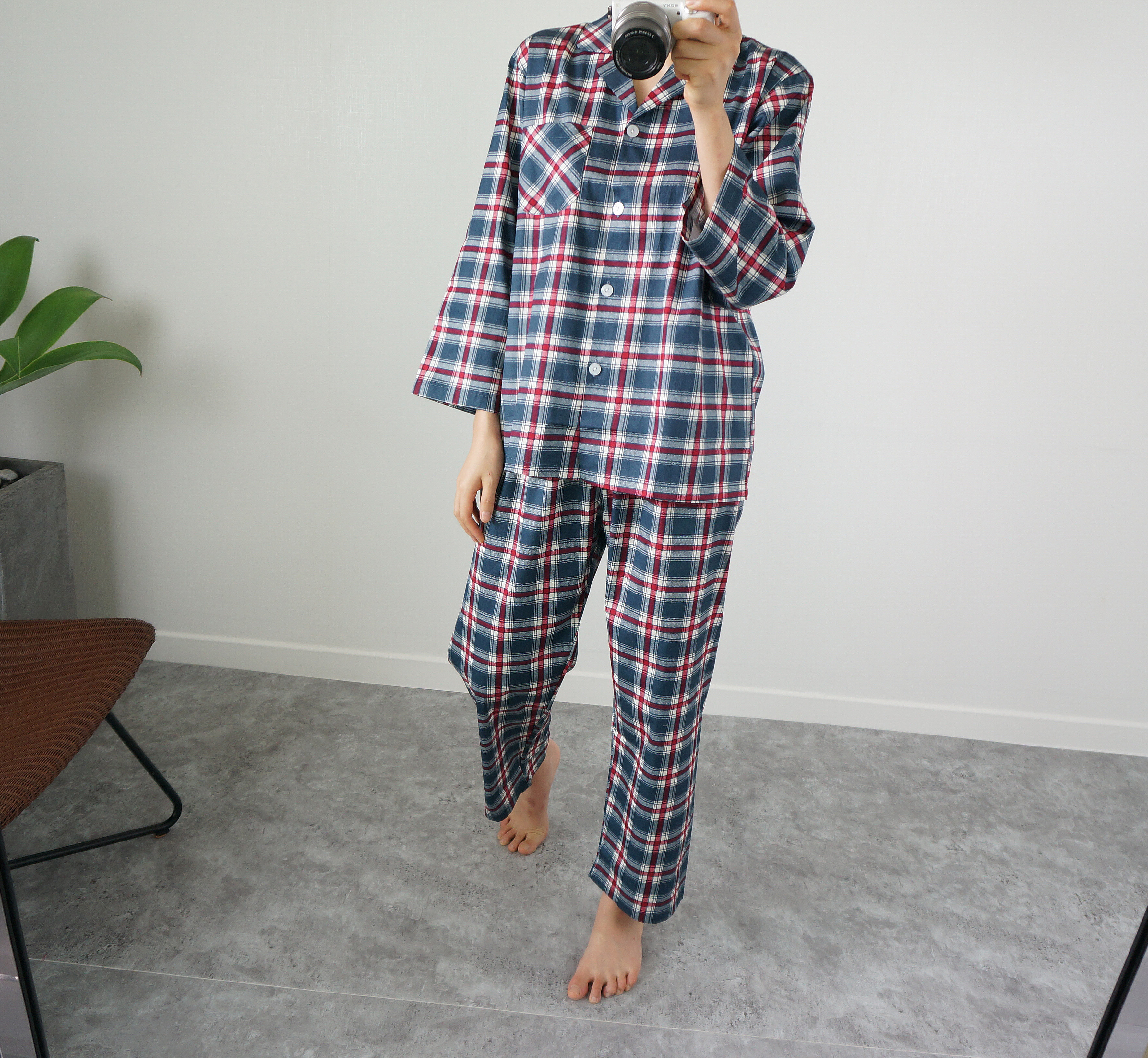 New Luxurious Couple Long Sleeved Check Pajamas Pa