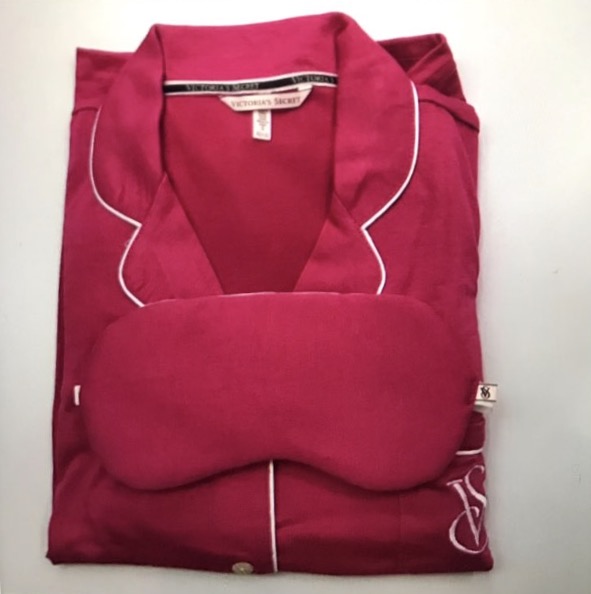 New imported genuine Victoria secret pajamas mixed