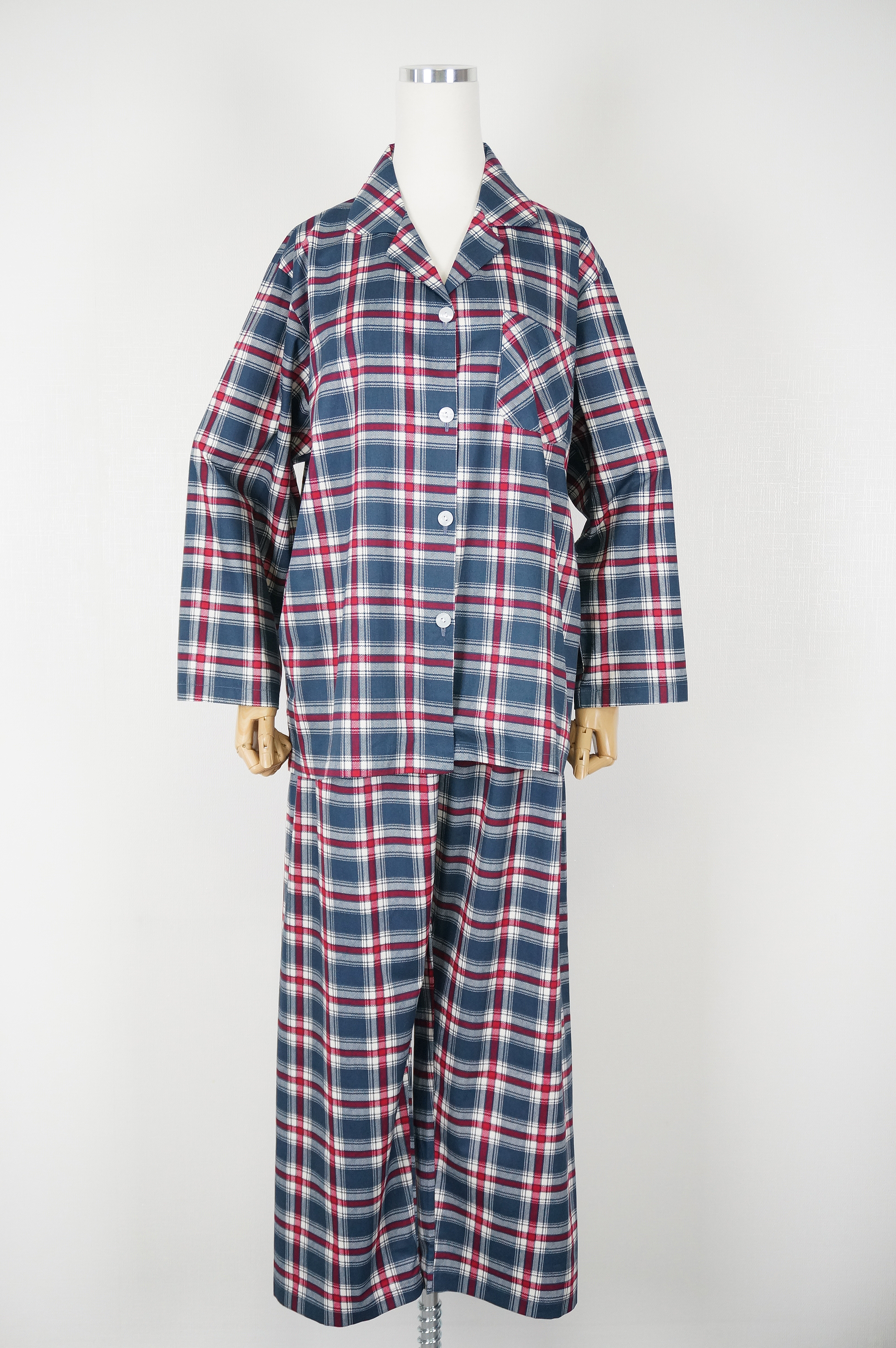 New Luxurious Couple Long Sleeved Check Pajamas Pa