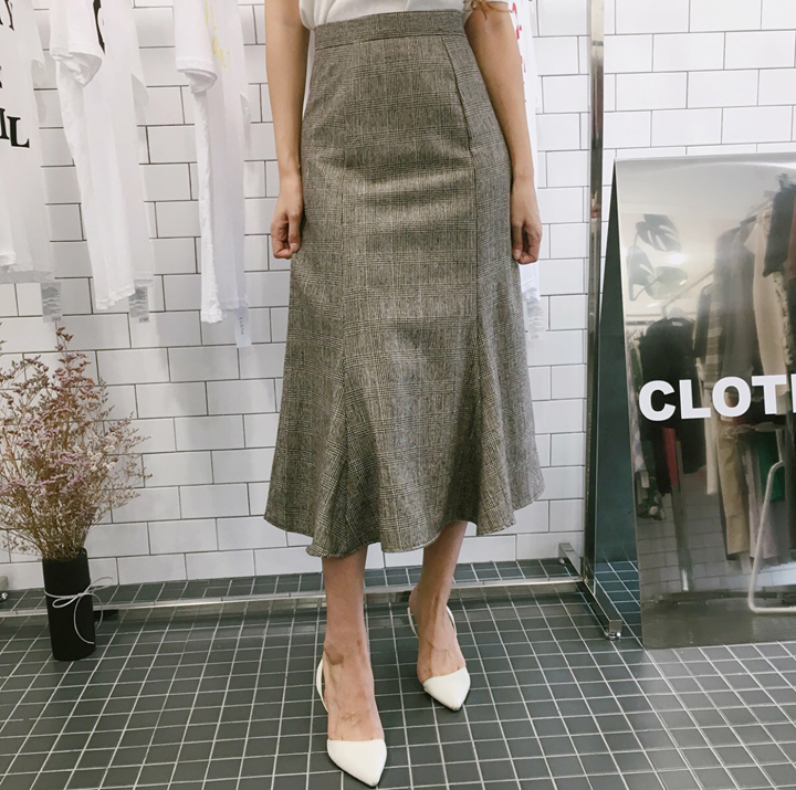 Mermaid check long skirt autumn skirt passenger of