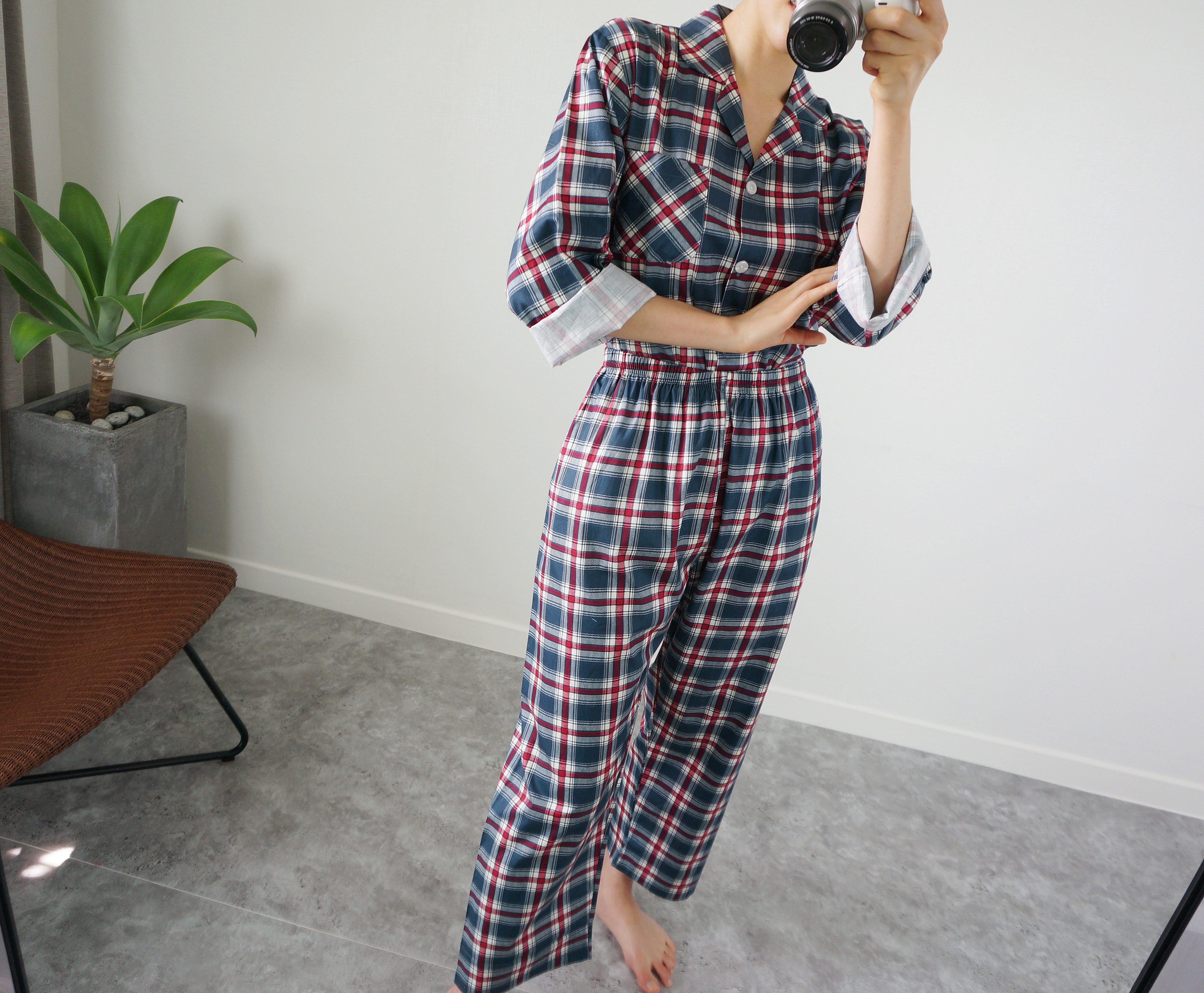 New Luxurious Couple Long Sleeved Check Pajamas Pa