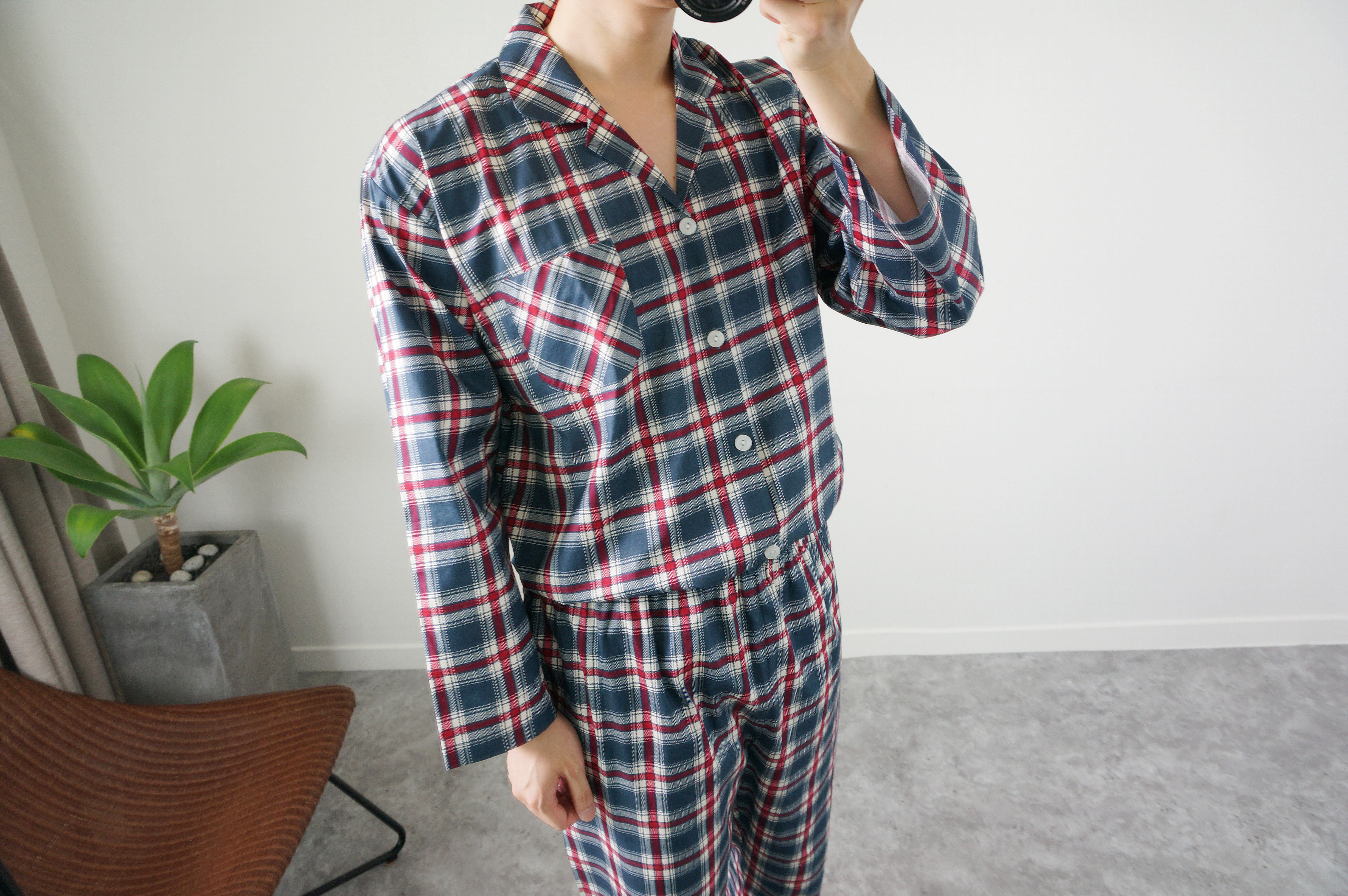 New Luxurious Couple Long Sleeved Check Pajamas Pa