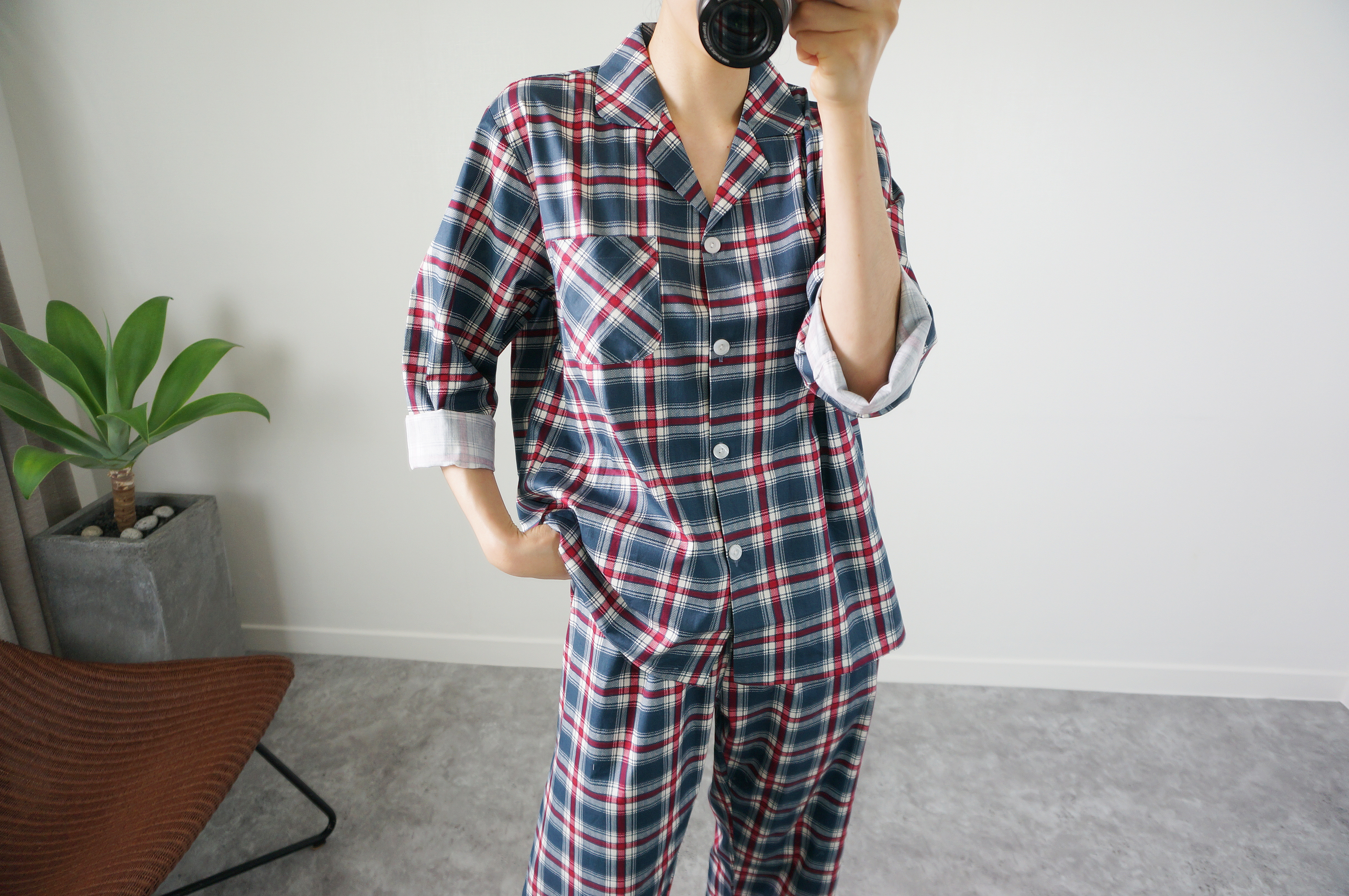 New Luxurious Couple Long Sleeved Check Pajamas Pa