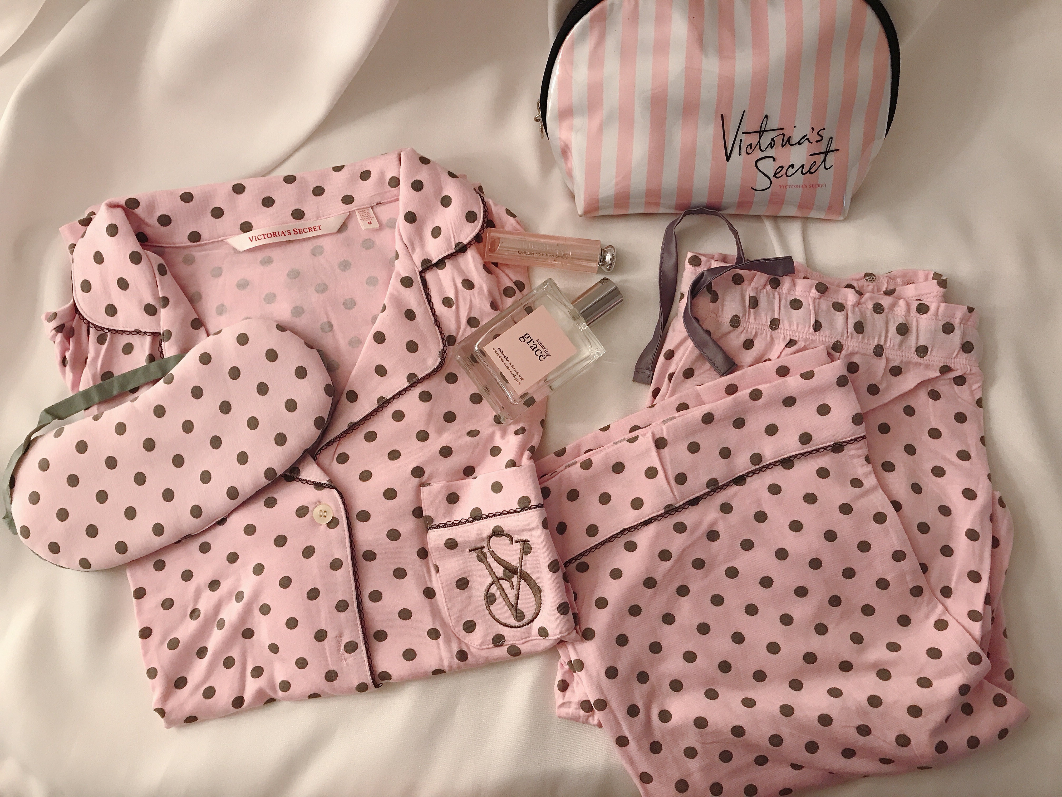 New imported genuine Victoria secret pajamas mixed