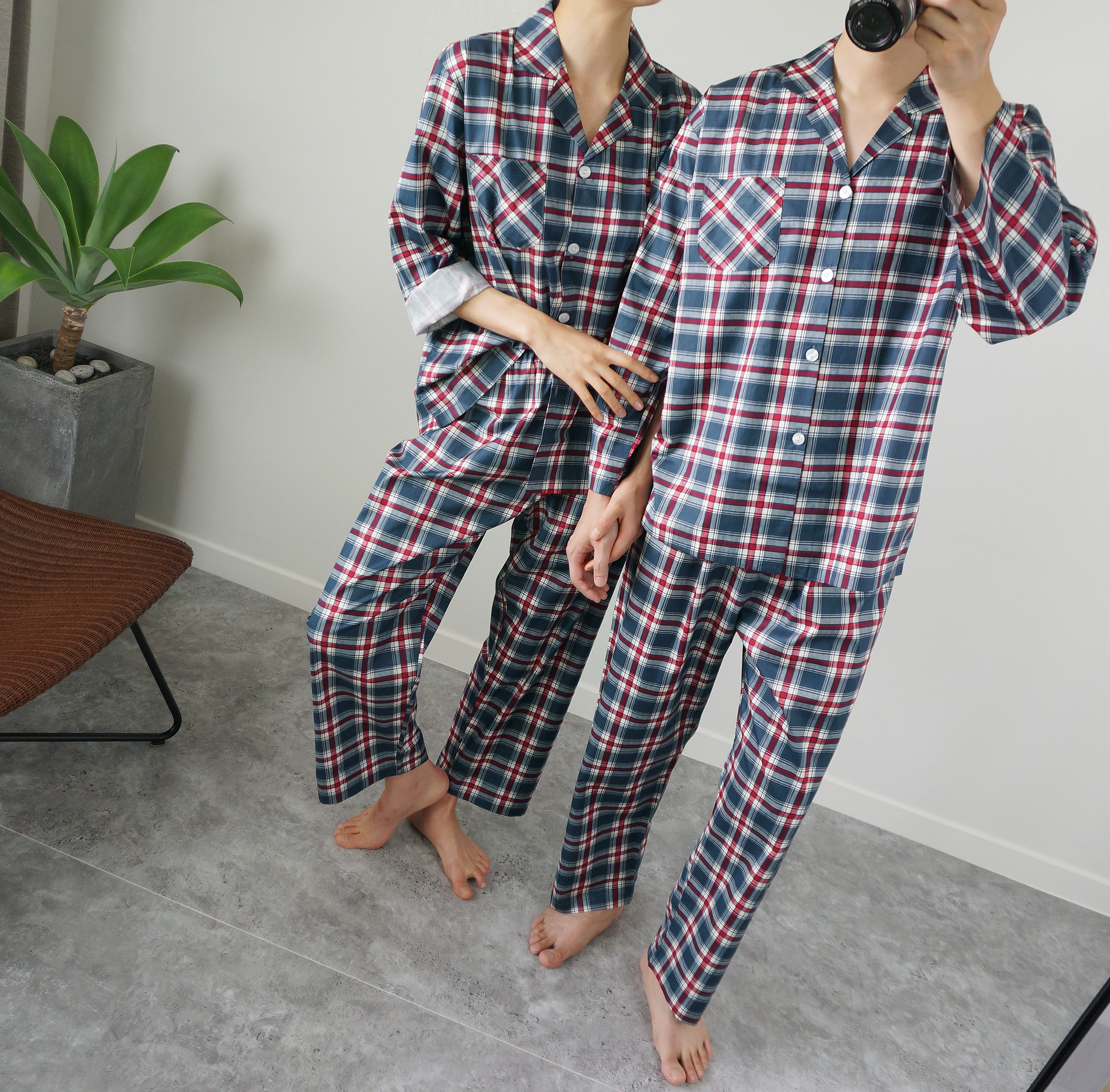New Luxurious Couple Long Sleeved Check Pajamas Pa