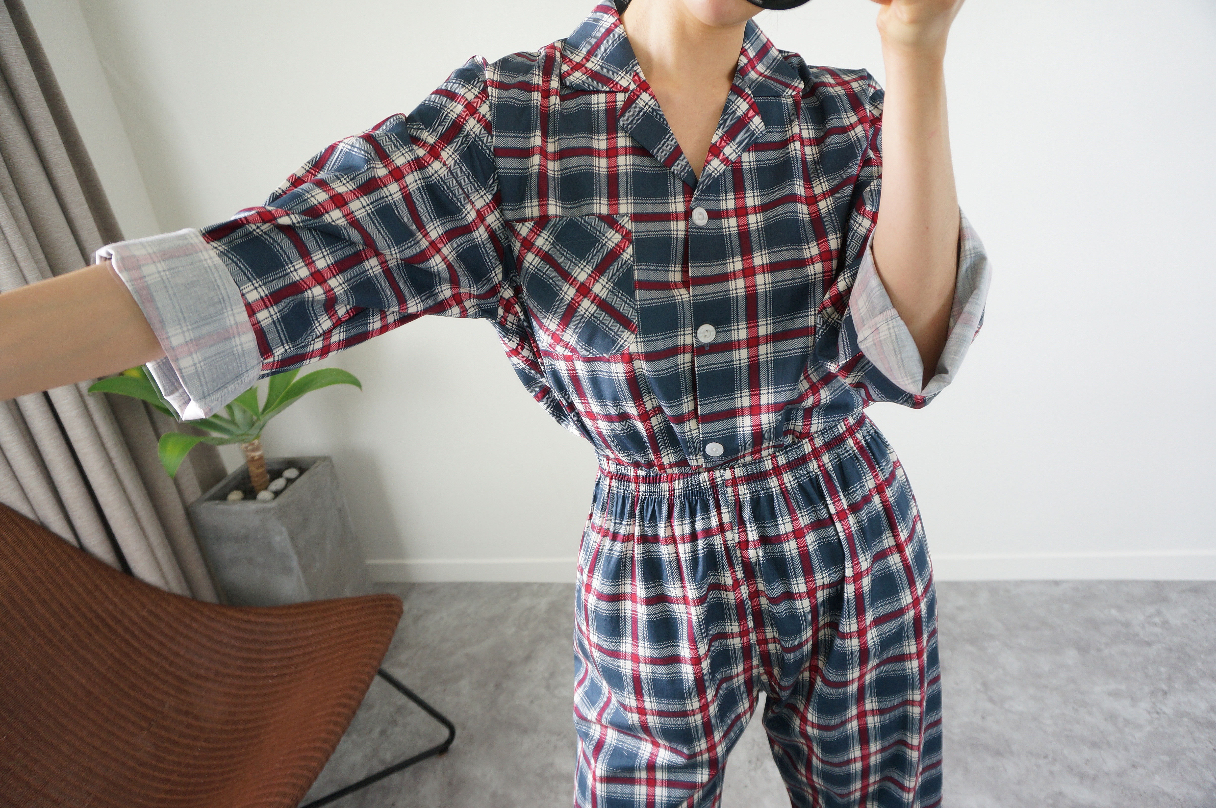 New Luxurious Couple Long Sleeved Check Pajamas Pa