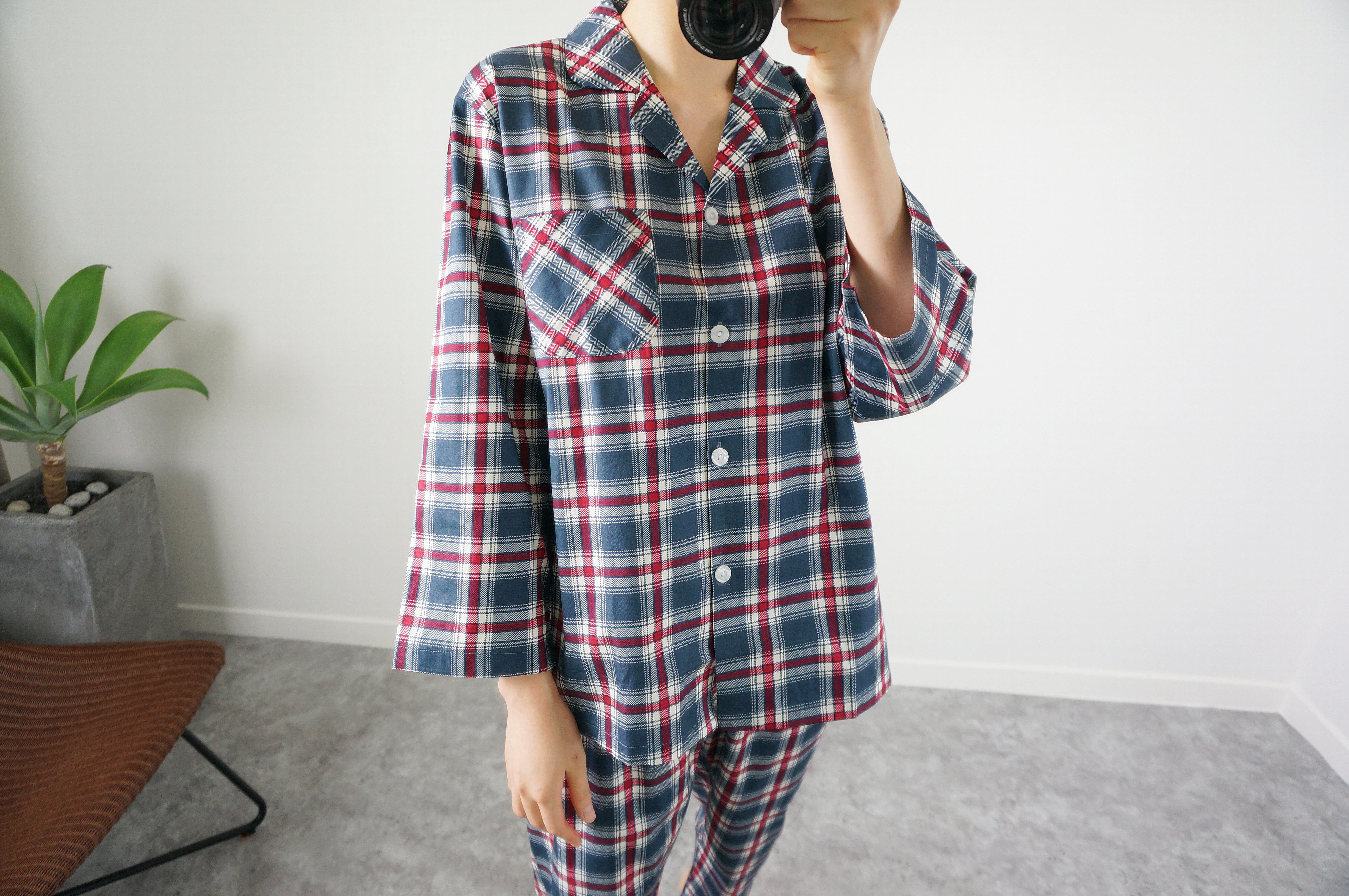New Luxurious Couple Long Sleeved Check Pajamas Pa