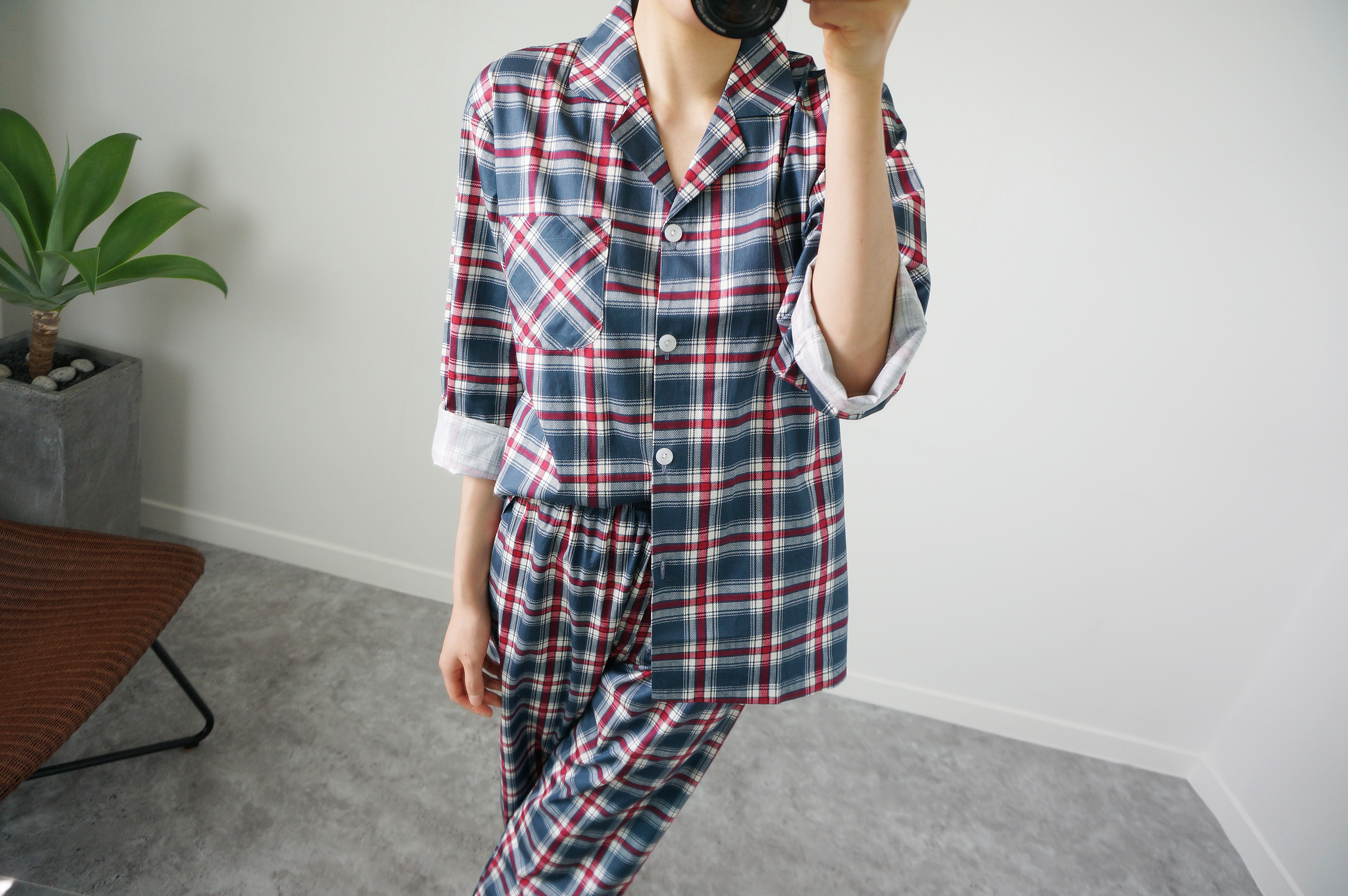 New Luxurious Couple Long Sleeved Check Pajamas Pa