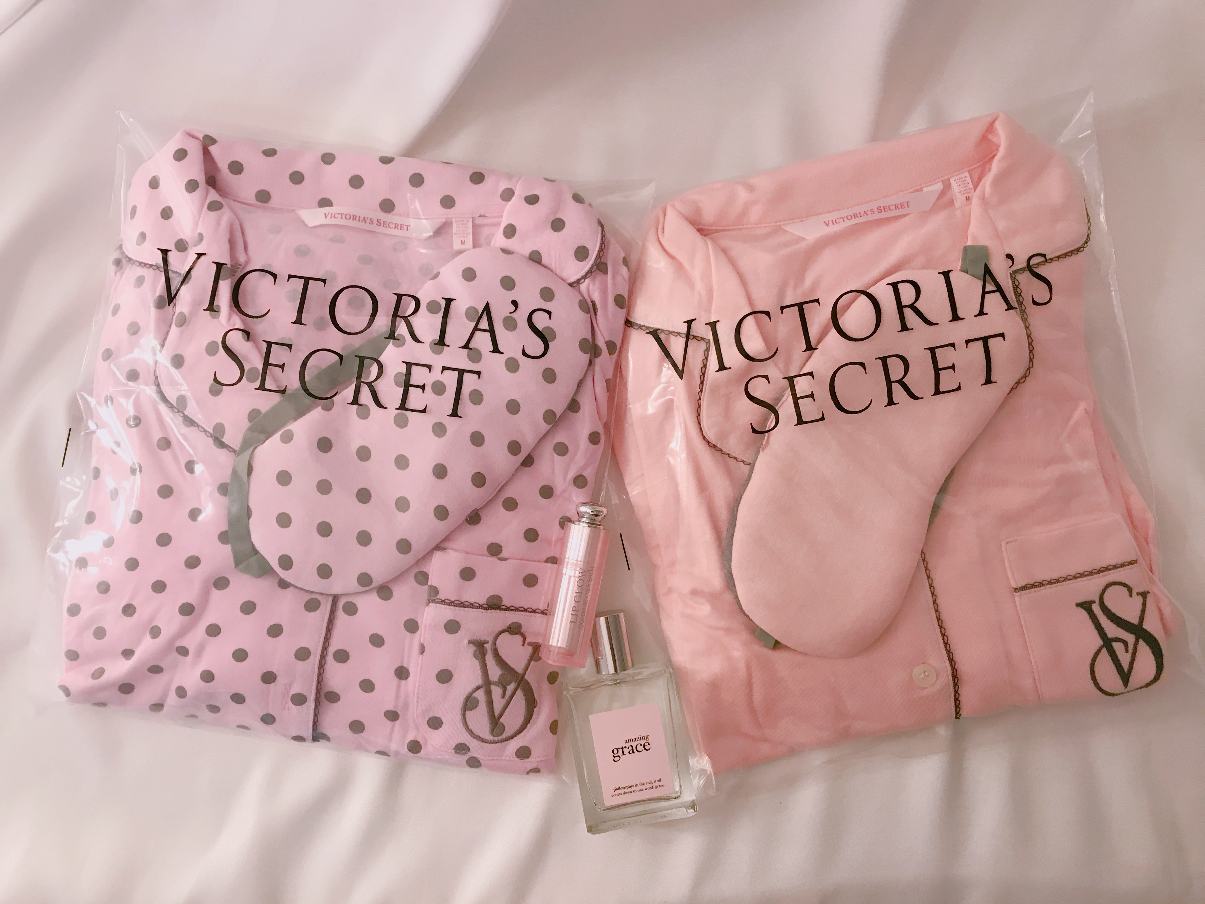New imported genuine Victoria secret pajamas mixed
