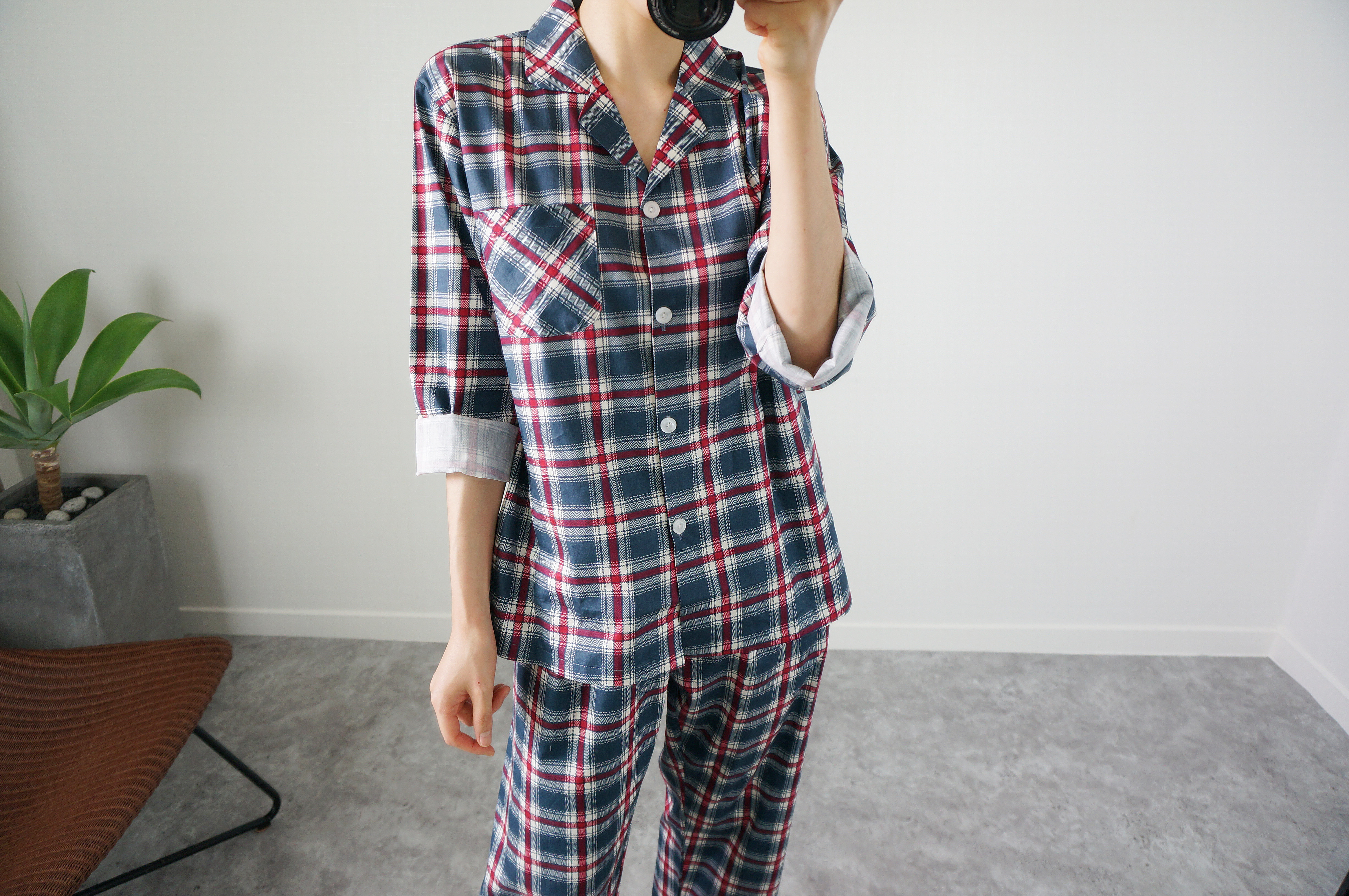 New Luxurious Couple Long Sleeved Check Pajamas Pa