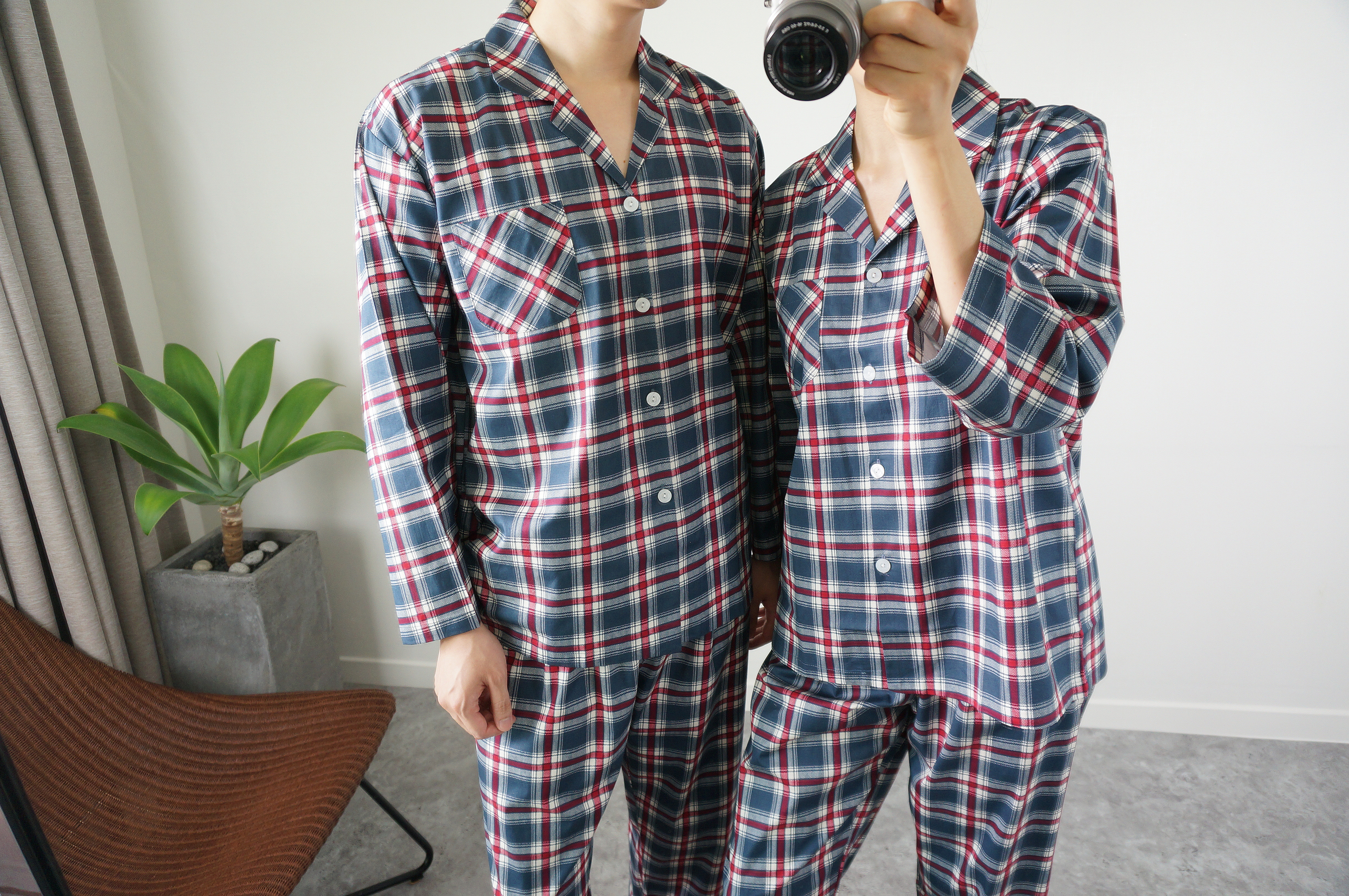 New Luxurious Couple Long Sleeved Check Pajamas Pa