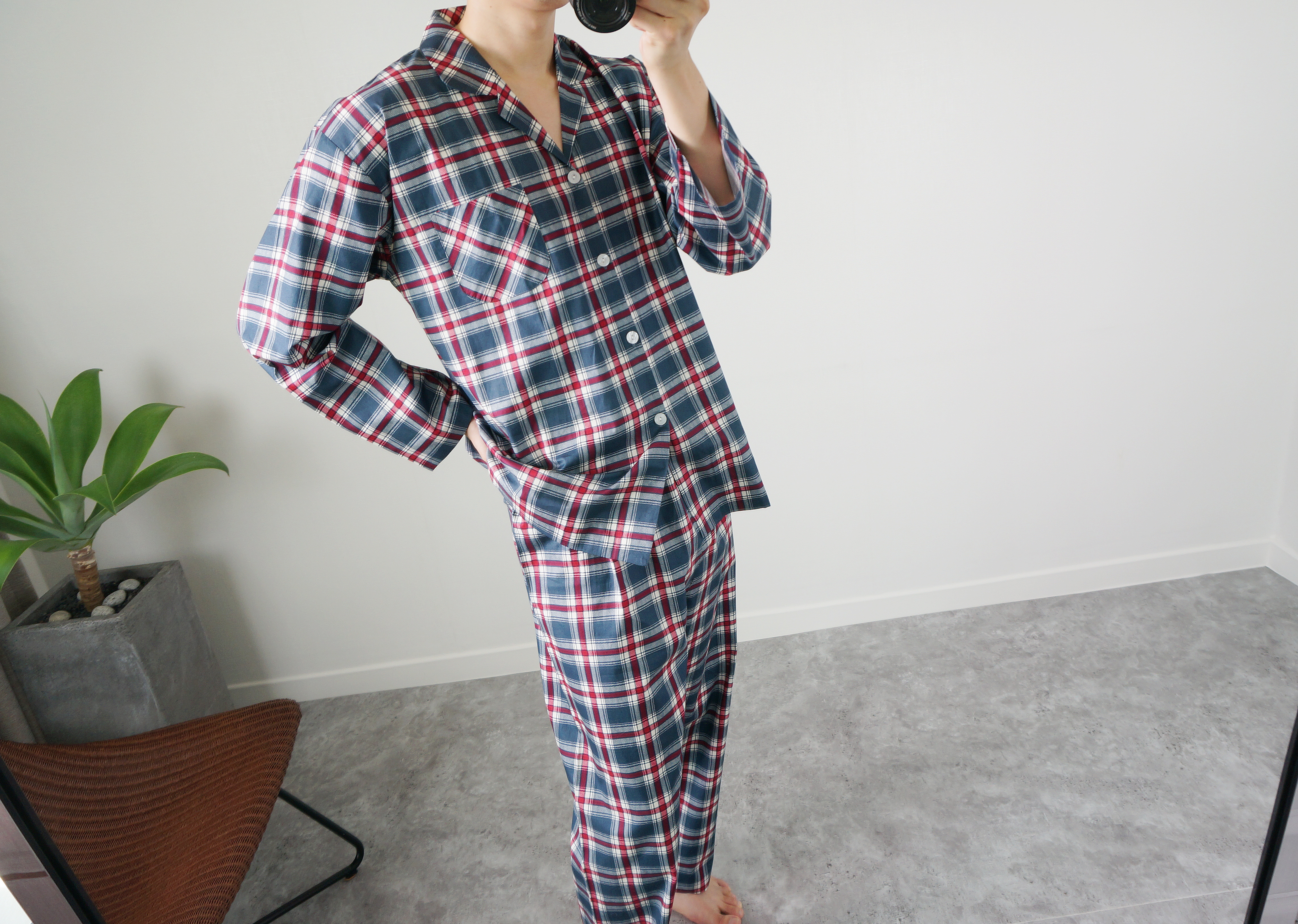 New Luxurious Couple Long Sleeved Check Pajamas Pa
