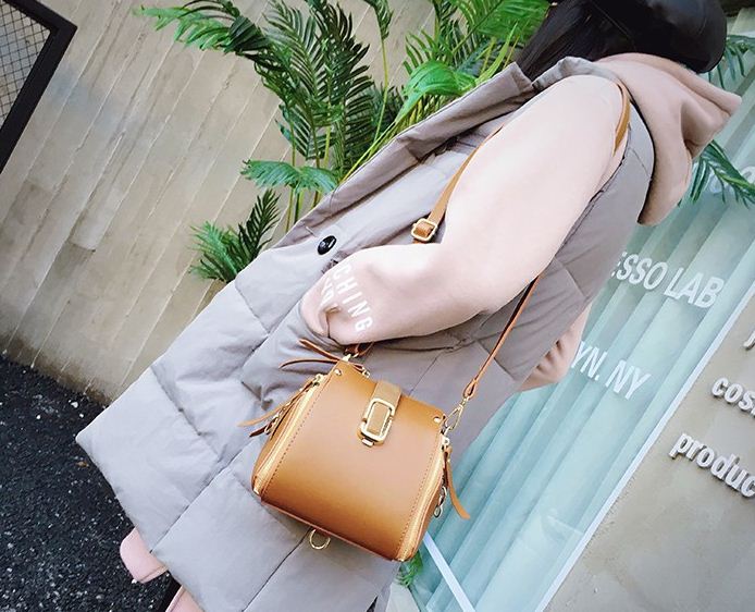 New Mini Cross Chain Backpack 20 Female Female Stu