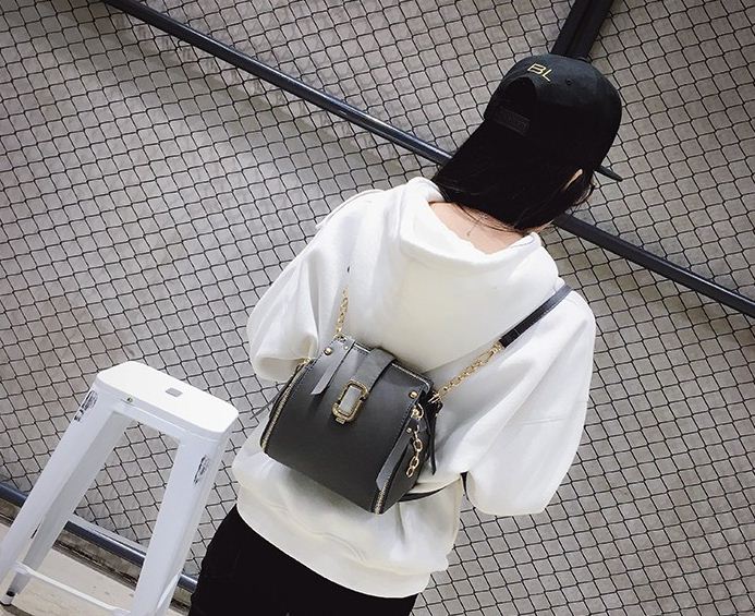 New Mini Cross Chain Backpack 20 Female Female Stu