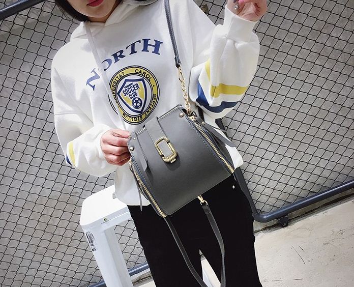 New Mini Cross Chain Backpack 20 Female Female Stu