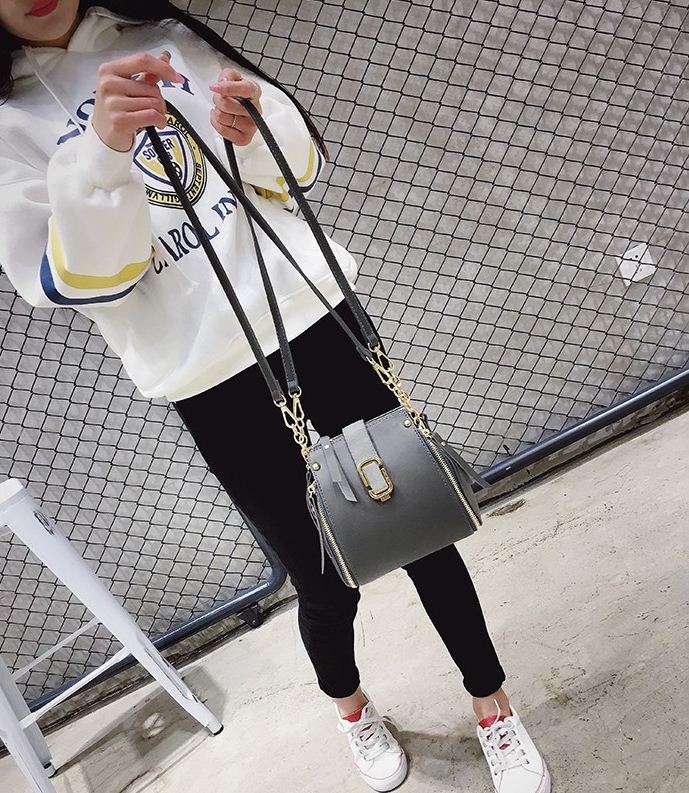 New Mini Cross Chain Backpack 20 Female Female Stu