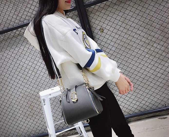 New Mini Cross Chain Backpack 20 Female Female Stu