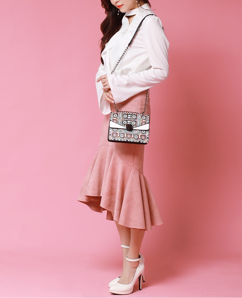 New CLOI Arris orris point pattern mini cross back