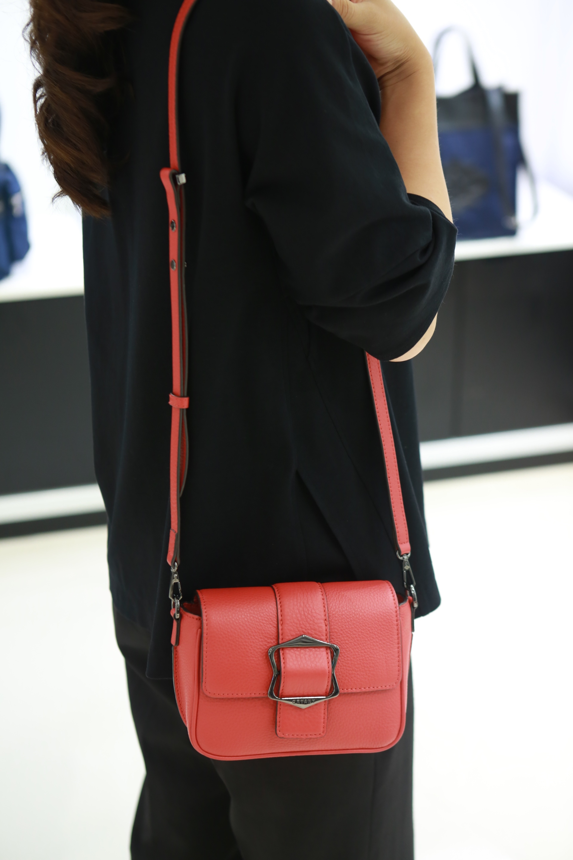 New Oyani Jerome mini flap cross back lava red O7F