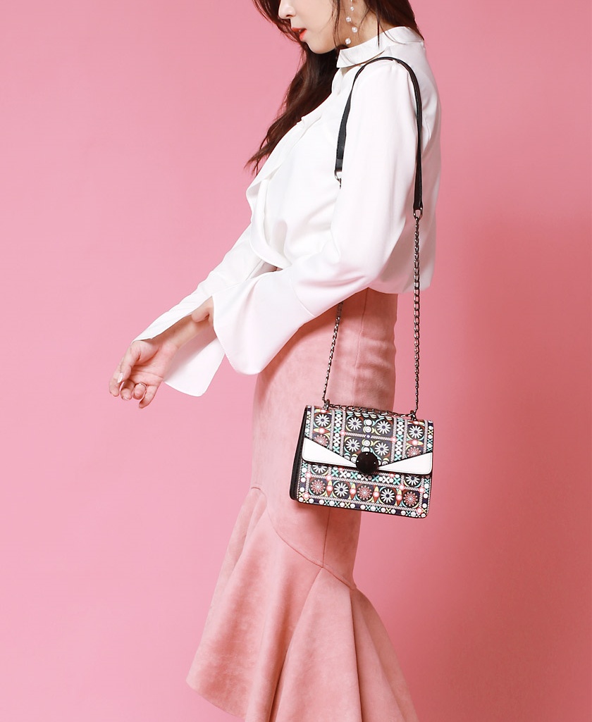 New CLOI Arris orris point pattern mini cross back