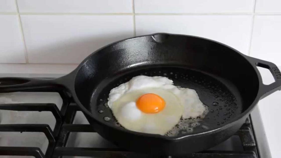 NEW FRYING PAN Lodge Skillet Cast Iron Fans 8 Inch