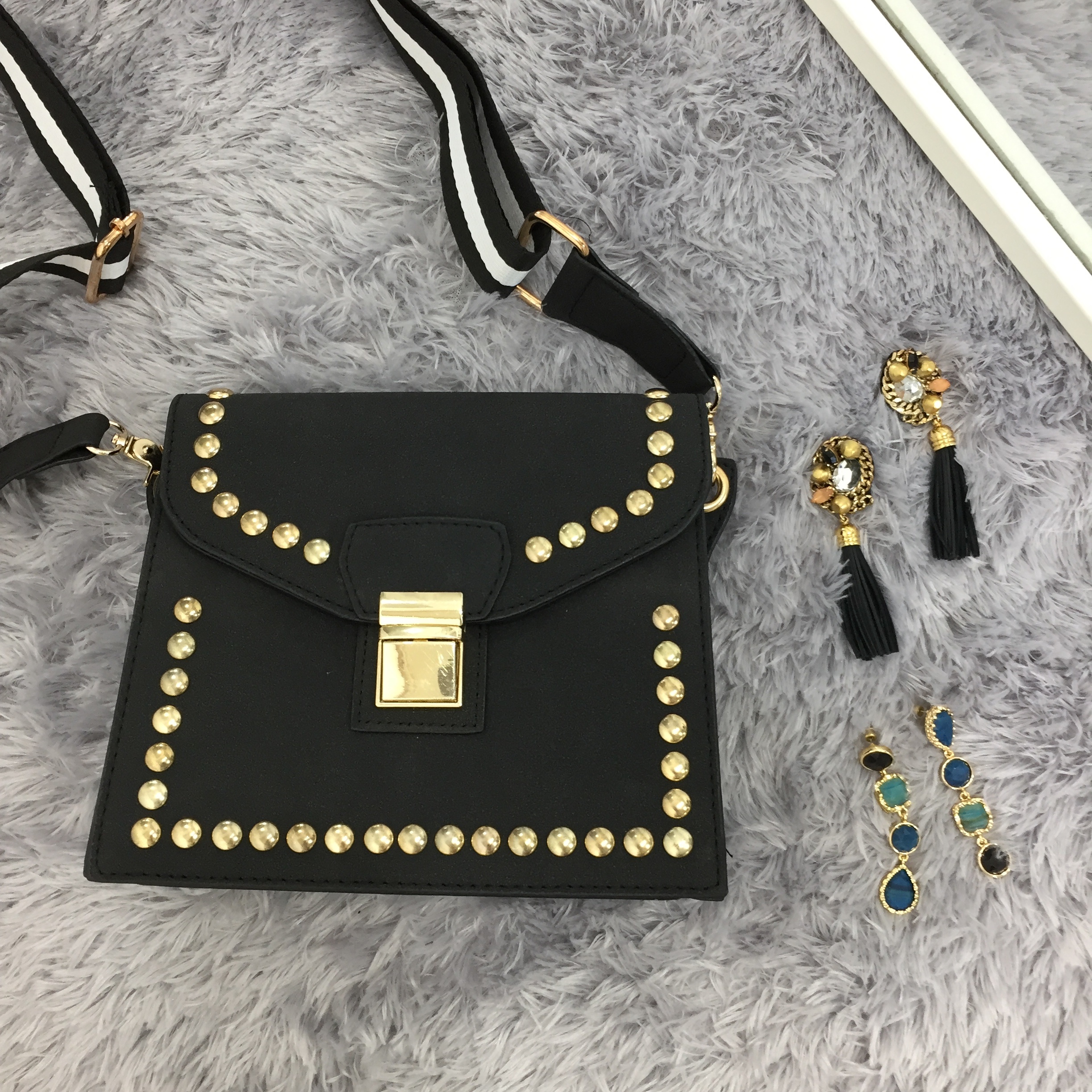 New Styling Point Black Stud Mini Cross Back Coord