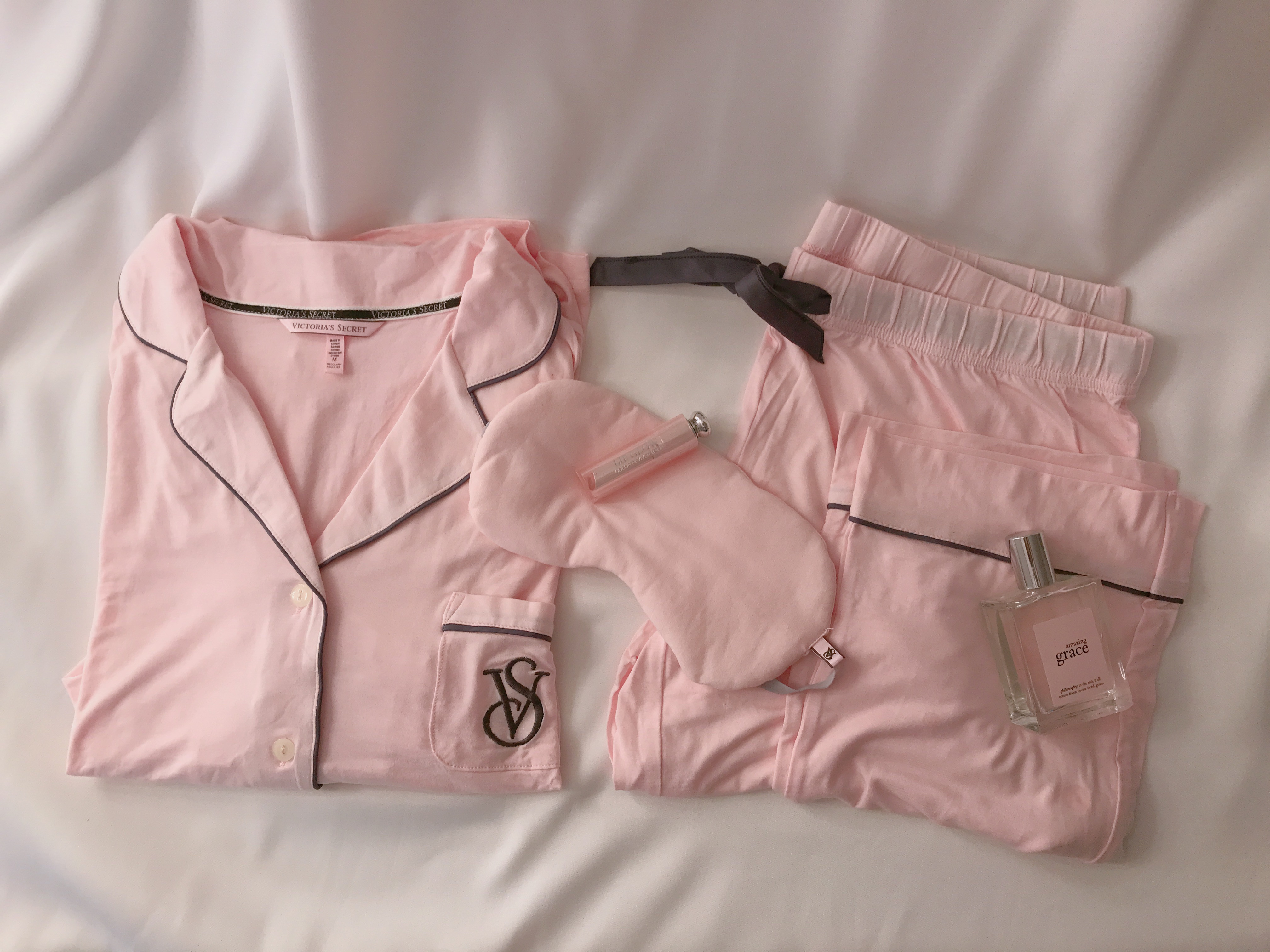 New imported genuine Victoria secret pajamas mixed