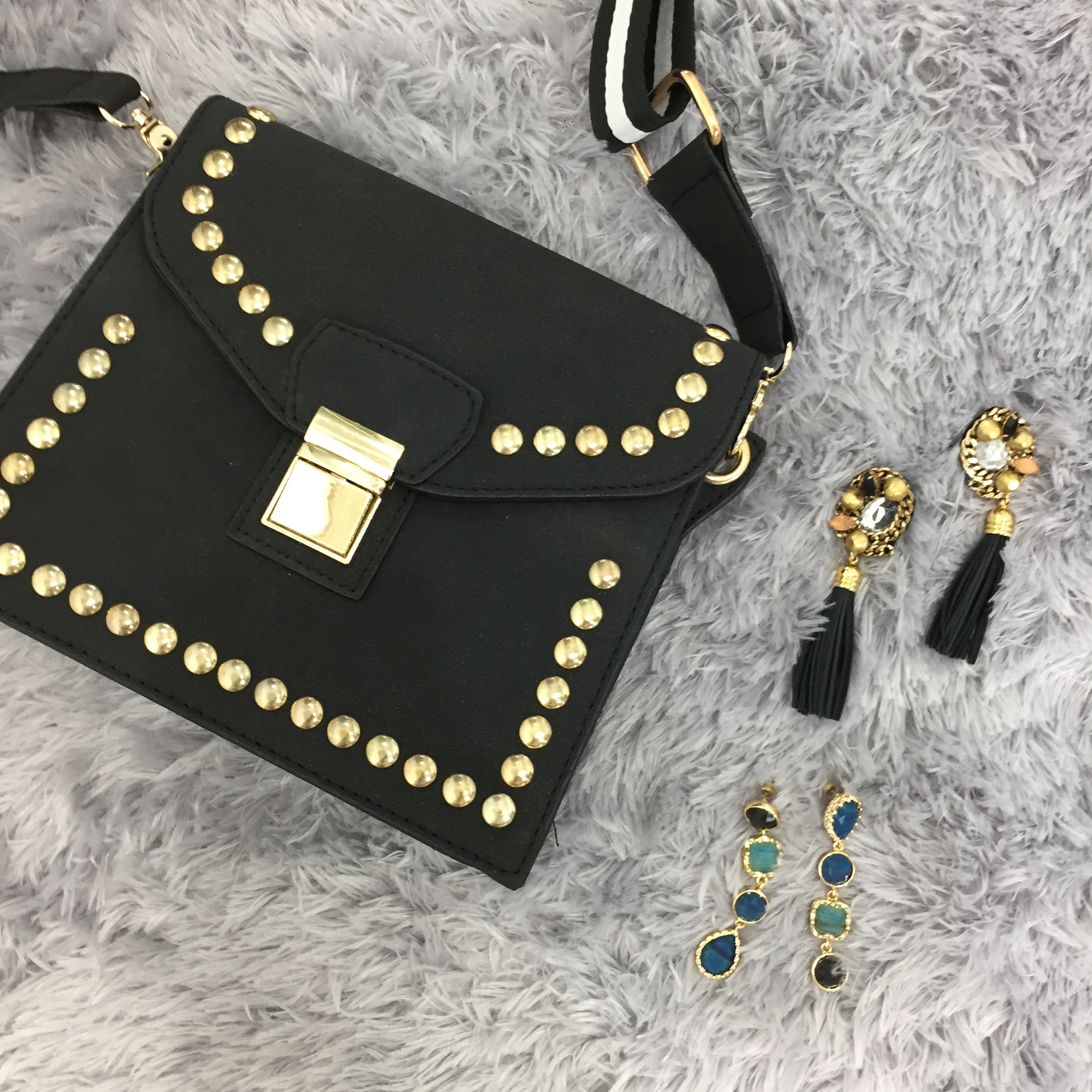 New Styling Point Black Stud Mini Cross Back Coord