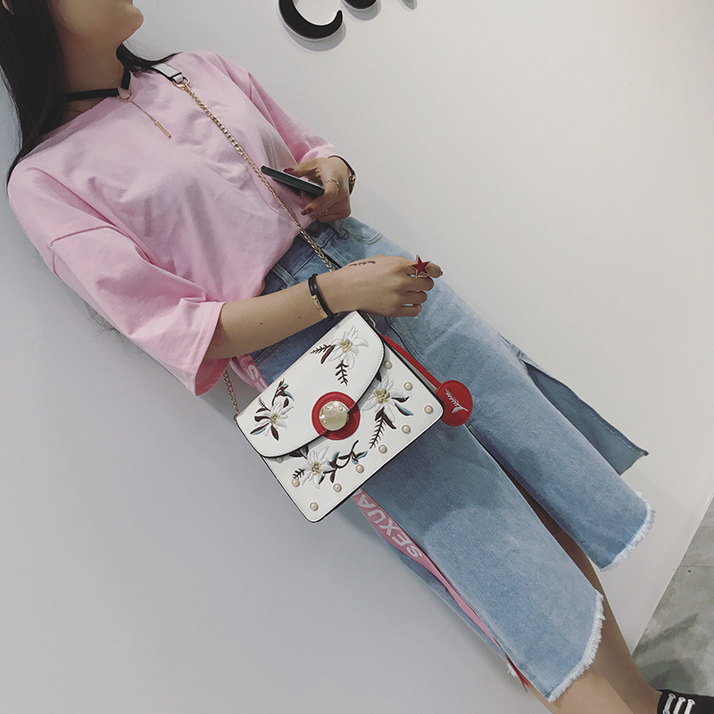 New embroidered pattern cross chain mini bag 20 ba