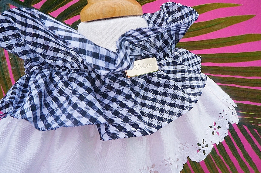 NEW DOG FASHION Check Cape Puppy Scarf Necklace Ne