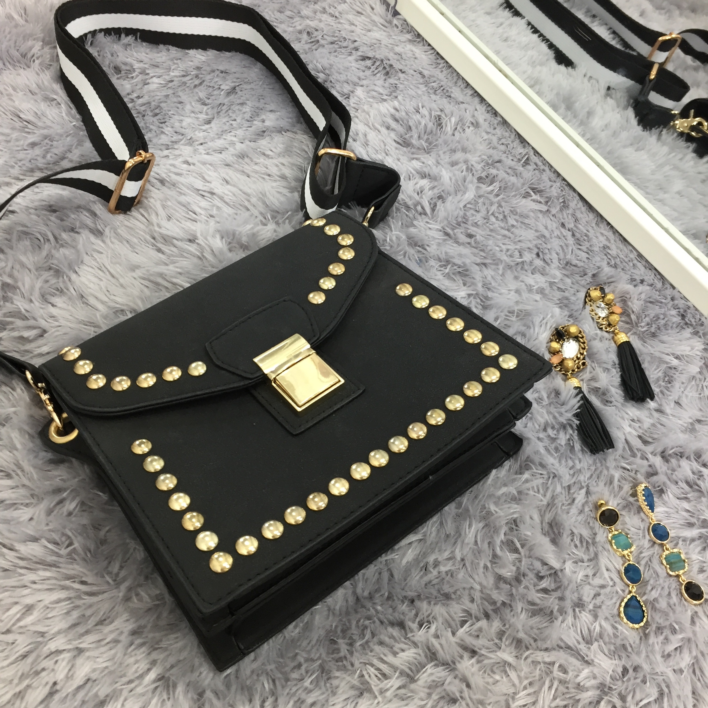 New Styling Point Black Stud Mini Cross Back Coord