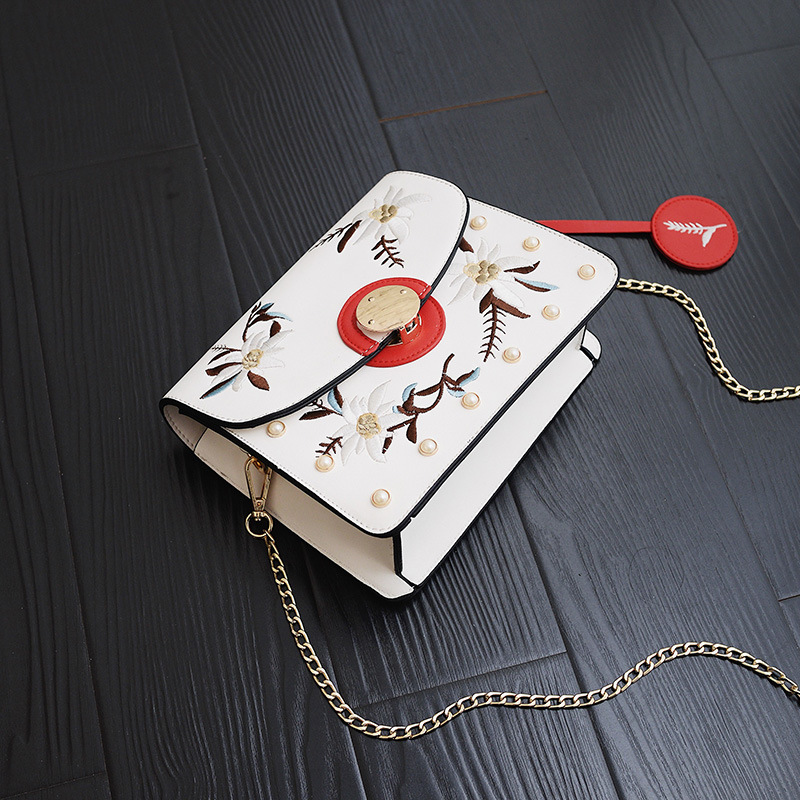 New embroidered pattern cross chain mini bag 20 ba