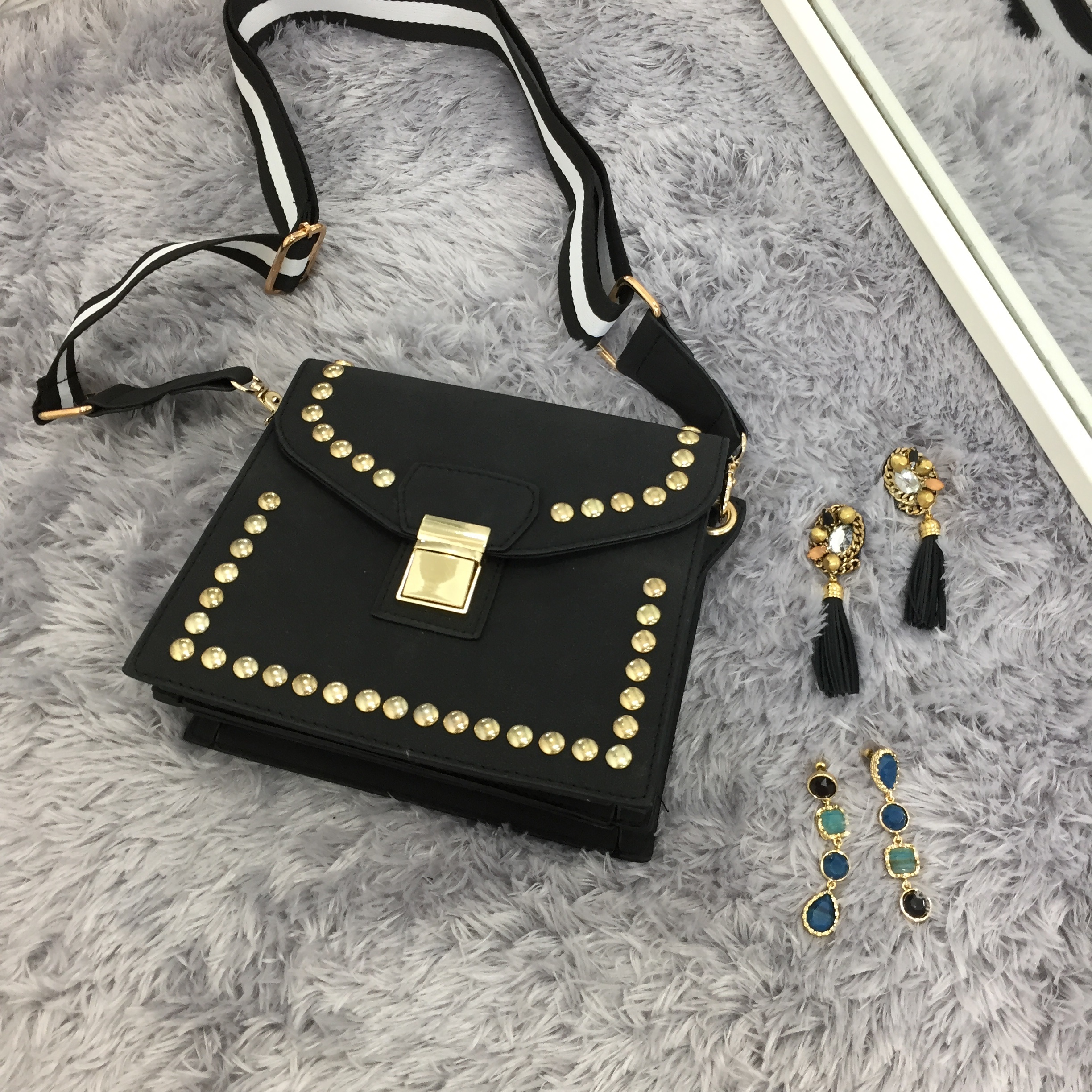 New Styling Point Black Stud Mini Cross Back Coord