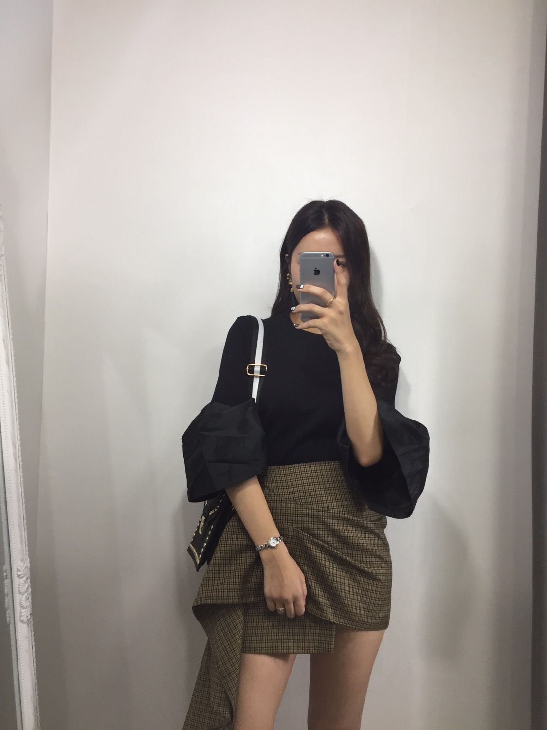 New Styling Point Black Stud Mini Cross Back Coord