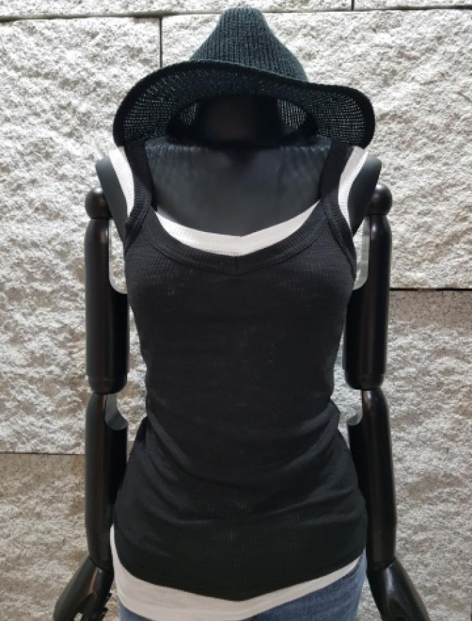 1 + 1 Basic 4 seasons Practical layered Goliath Co