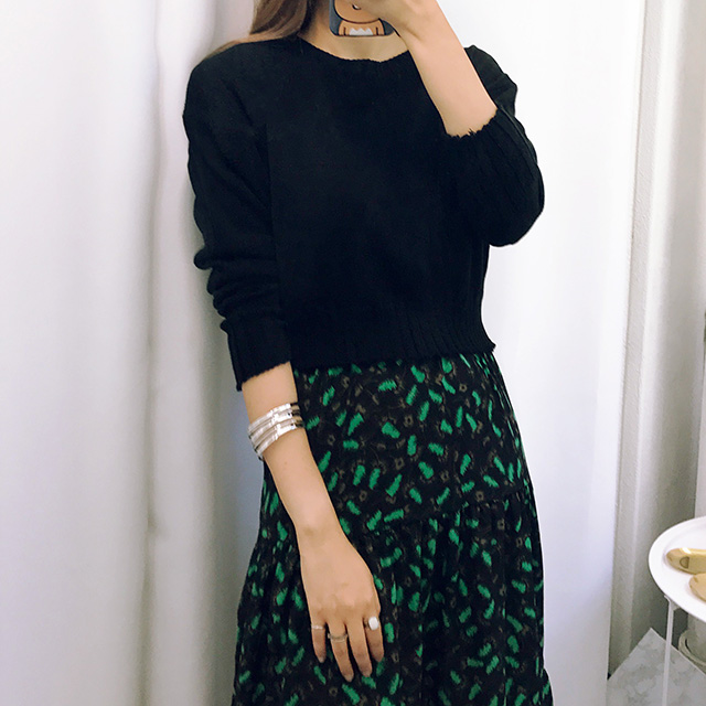 Autumn Pattern Bending Chiffon Long Skirt Black