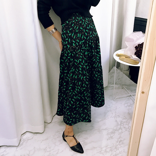 Autumn Pattern Bending Chiffon Long Skirt Black