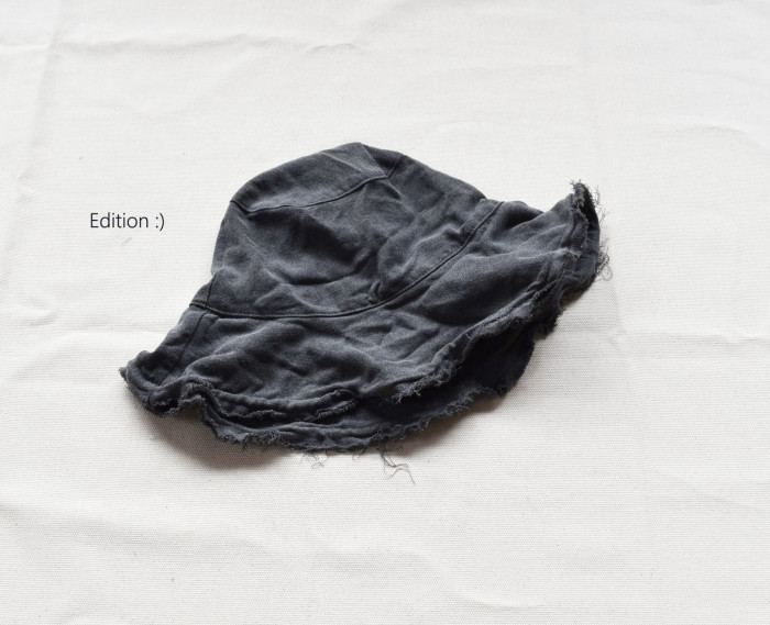 Edition Vintage Bullfighting Blue Khaki White Chil