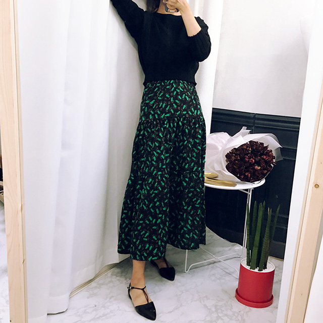 Autumn Pattern Bending Chiffon Long Skirt Black