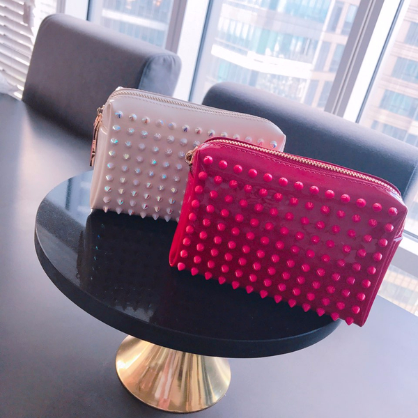 New Louboutin Pouch 2.col Unique Item 30 Female St