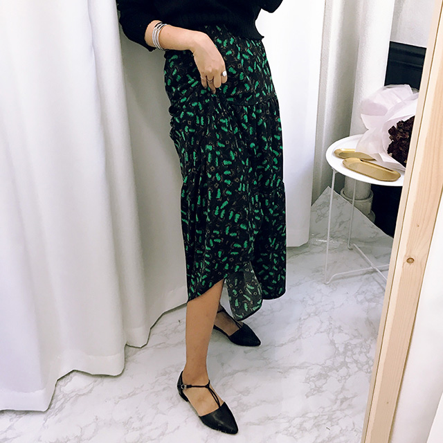 Autumn Pattern Bending Chiffon Long Skirt Black