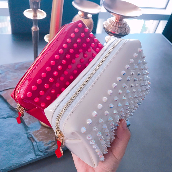 New Louboutin Pouch 2.col Unique Item 30 Female St