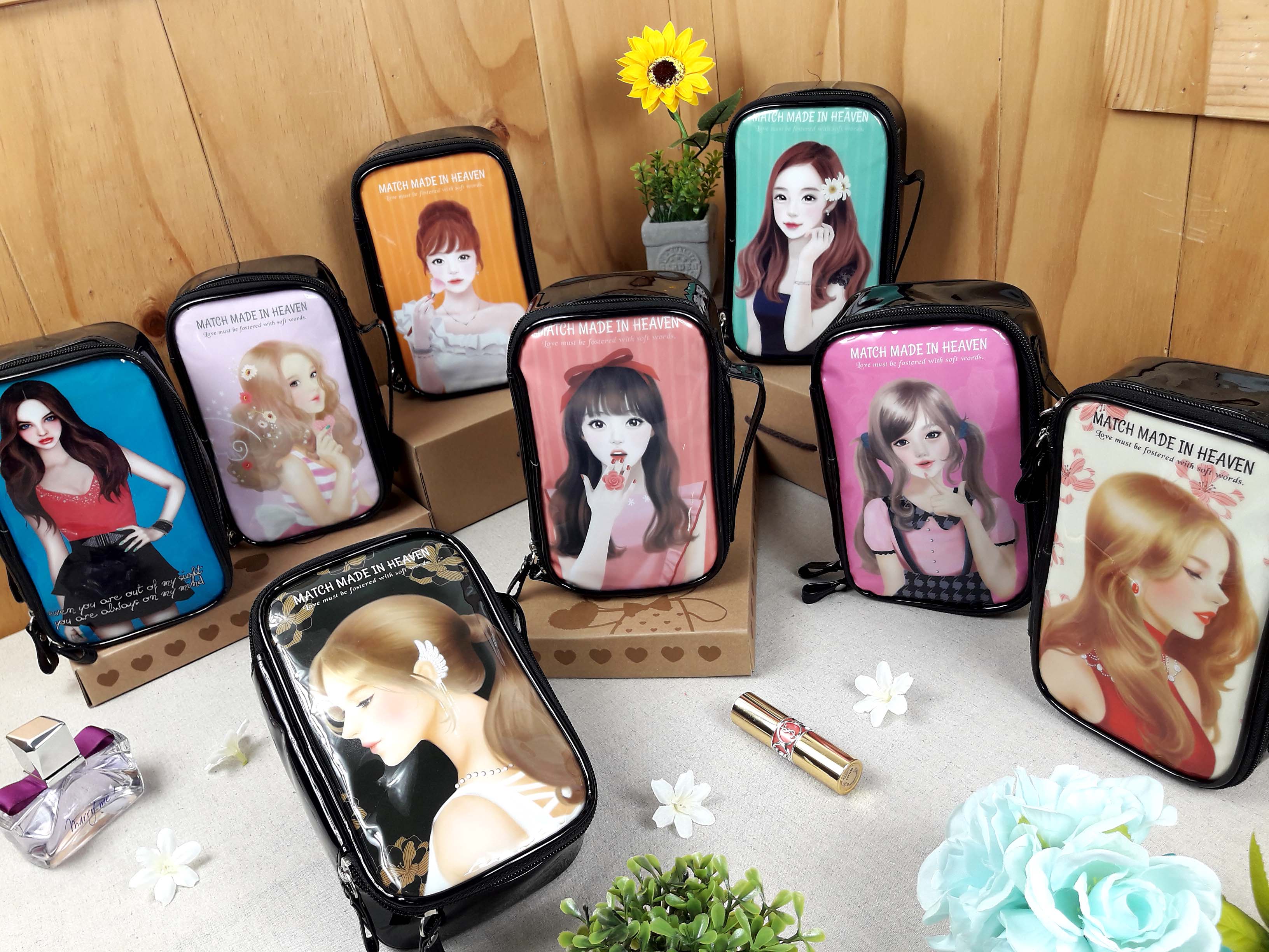 New Enamel Illustration Cosmetic Pouch Collection 